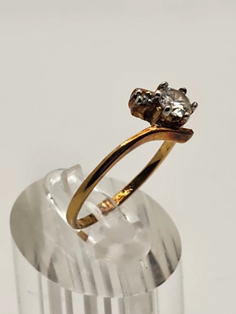 Vintage Uncas 14 Karat HGE & Cubic Zirconia Ring (9.75)